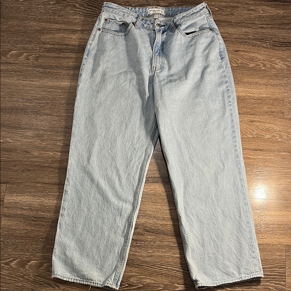 Abercrombie & Fitch Denim - Abercrombie & Fitch The Loose High-Rise Women's Jeans